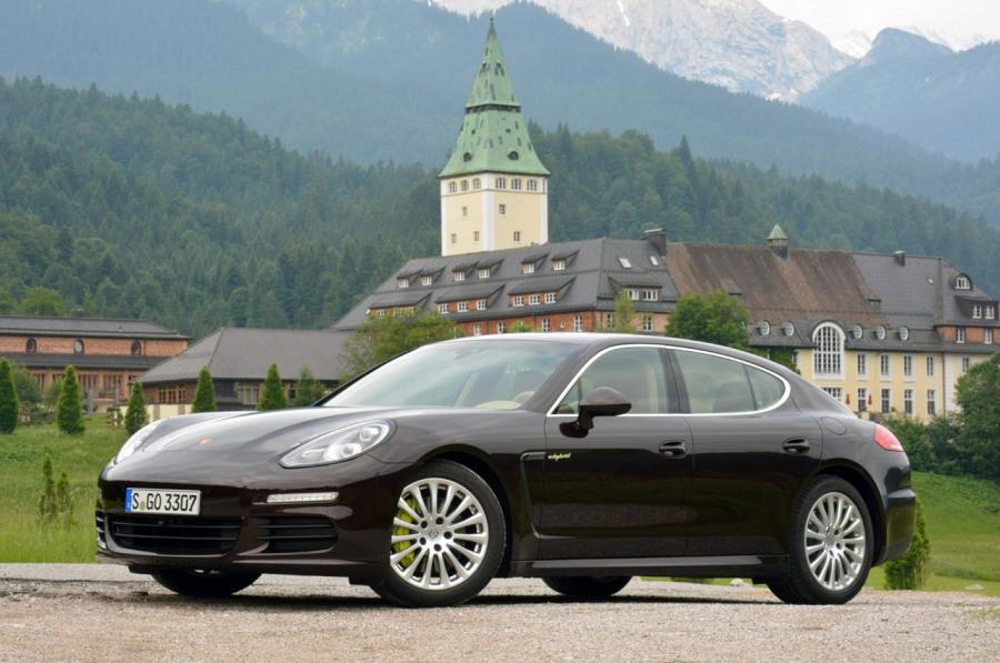  Porsche Panamera S E-Hybrid 2014 года  (фото 46 из 50)